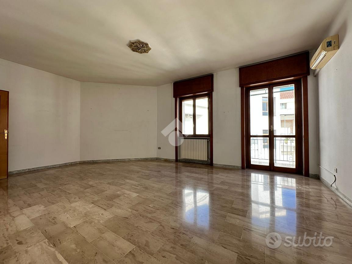 5 LOCALI A CERIGNOLA - Vista 3