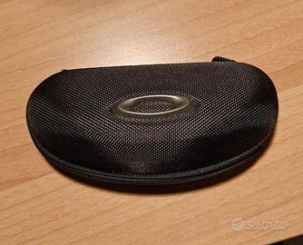 Custodia Originale Oakley Nuova