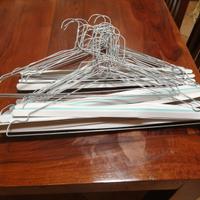 Grucce appendiabiti da lavanderia