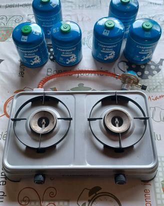 Fornello a gas Campingaz con 6 bombole e custodia