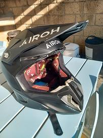 Casco Airoh cross