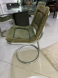 Sedie e tavolo vintage moderno