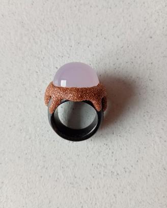 anello in ebano e pietra dura 
