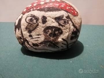 Sasso dipinto a mano