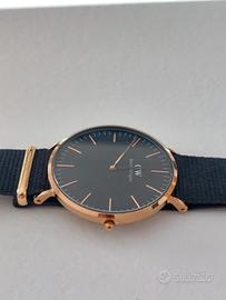 Daniel Wellington 42mm colore nero e oro