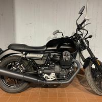 Moto Guzzi V7 III Stone