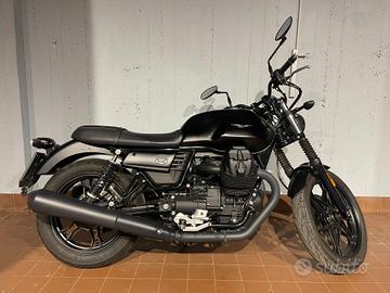 Moto Guzzi V7 III Stone