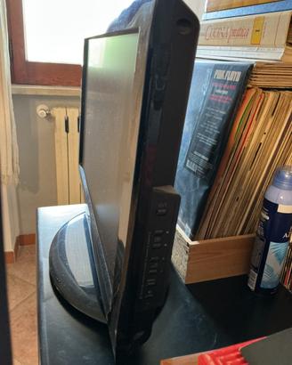 TV Toshiba 22AV733G LCD 22 pollici con HDMI