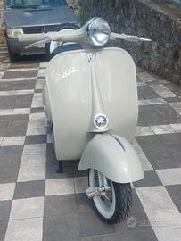 Piaggio Vespa VNA1T del 1958 Appena restaurata