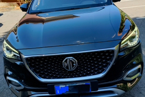 MG ehs 1.5 plugin (52 km. solo in elettrico)