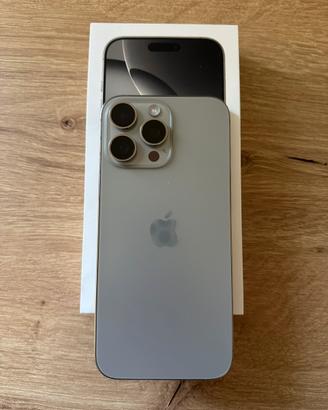 iPhone 16 Pro Max 256gb + fattura Apple originale