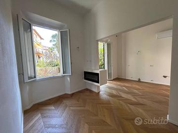Appartamento di 148 m² con più di 5 locali a Firen