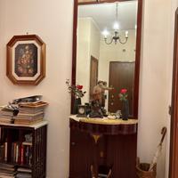 Console con specchio