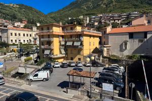 Appartamento 130 mq con Box Auto e Cantina
