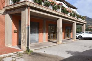 Locale Commerciale - Petralia Sottana