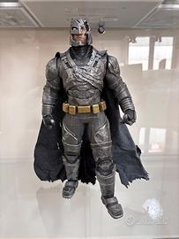 Armored Batman Battle Damaged 1/6 Scale Figure
