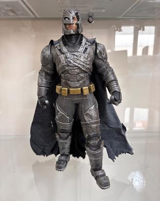 Armored Batman Battle Damaged 1/6 Scale Figure