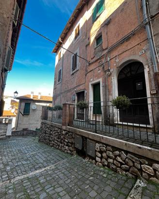 intero stabile  oltre 250mq