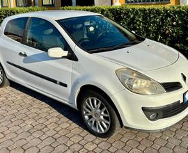 Renault Clio 1.2 16 V GPL
