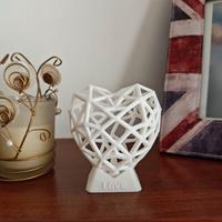 Cuore geometrico decorativo in stampa 3D – Design