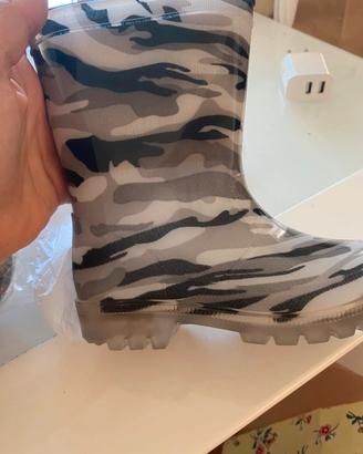 scarpe chicco mai usate