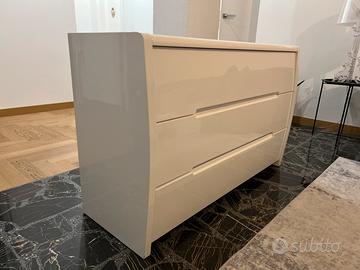 Mobile cassettiera / comò