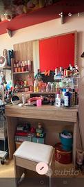 Scrivania con specchio