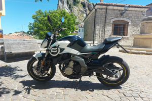 CF moto 650Nk