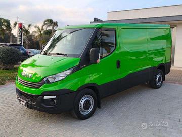 Iveco Daily 35S14 Furgone Medio Tetto Basso Gancio
