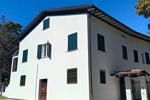 DUE APPARTAMENTI IN ANTICO CASALE