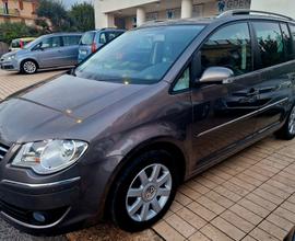 Volkswagen Touran 2.0 TDI DPF Highline