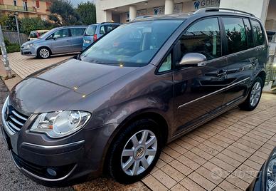 Volkswagen Touran 2.0 TDI DPF Highline