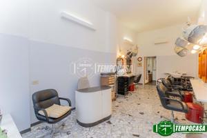 Negozio a Milano Via delle Forze Armate 1 locali