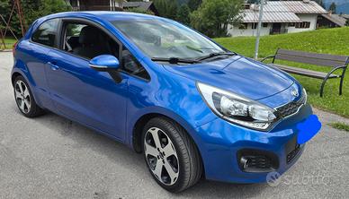 KIA Rio 3ª serie - 2012