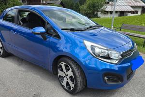 KIA Rio 3ª serie - 2012