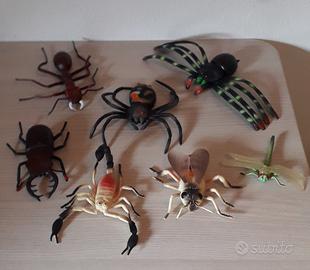 Giochi, insetti collezionabili giganti, tutti top