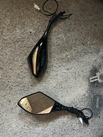 Specchietti motorino elettrico con frecce