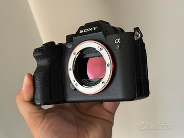 SONY A7IV COME NUOVA