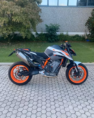 KTM 890 R