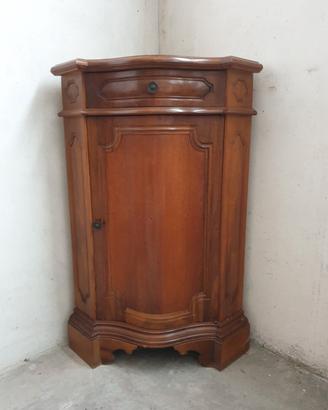 angoliera in noce
