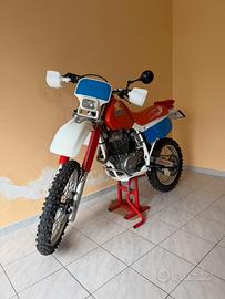 Honda xr 600 dall’ ara  1990