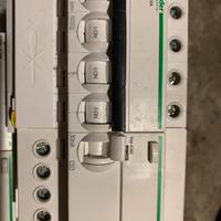 Interruttore magnetotermico