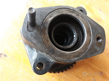 Flangia pompa Bosh Fiat campagnola/241