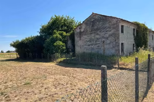 terreno con rustico