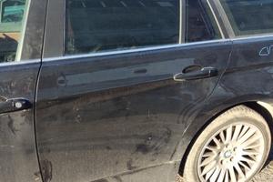 Porta posteriore sinistra BMW 330 del 2005