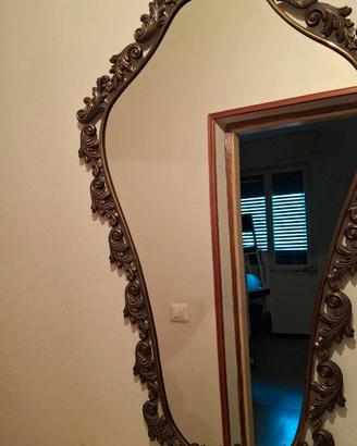 Specchio a muro con mensola