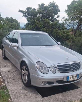 mercedes E 220