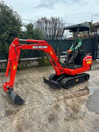 E166 Mini escavatore New Holland 15 q