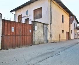 CASA INDIPENDENTE A LIVORNO FERRARIS