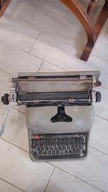 Olivetti macchina da scrivere